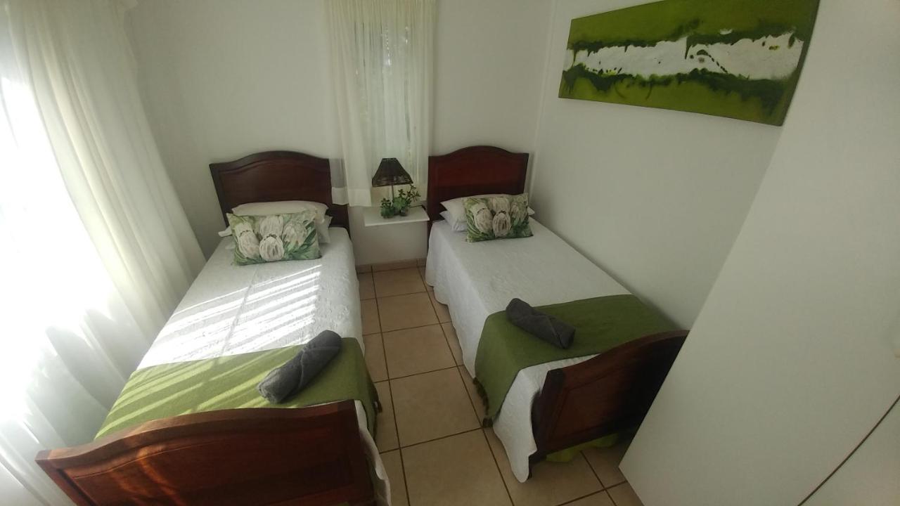 Four Seasons Self-Catering Guest House Graskop Bagian luar foto
